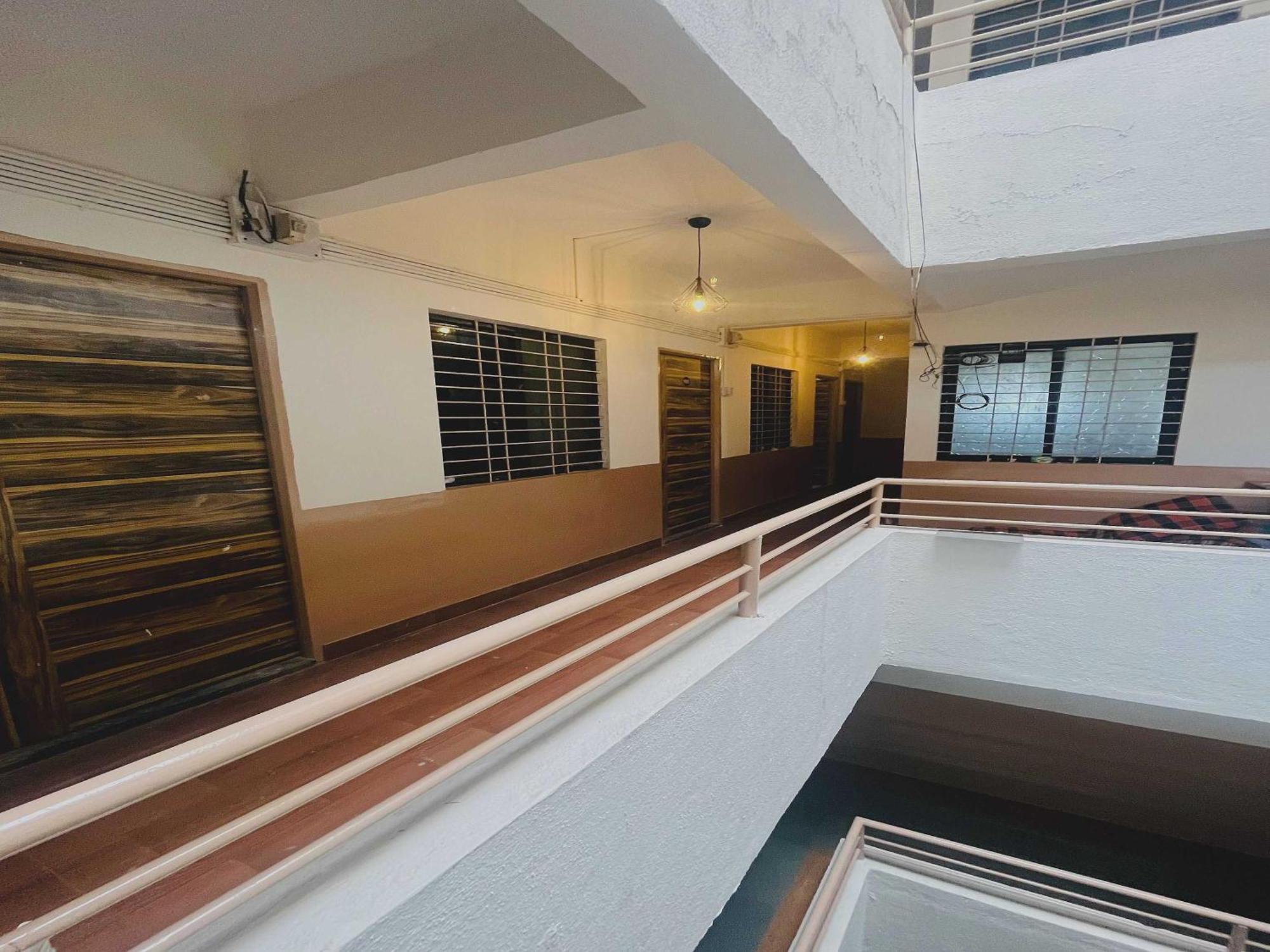 Hotel Royal Lodging Phursungi Εξωτερικό φωτογραφία